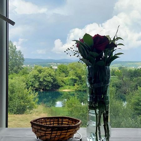 Apartments Window บีฮัช ภายนอก รูปภาพ