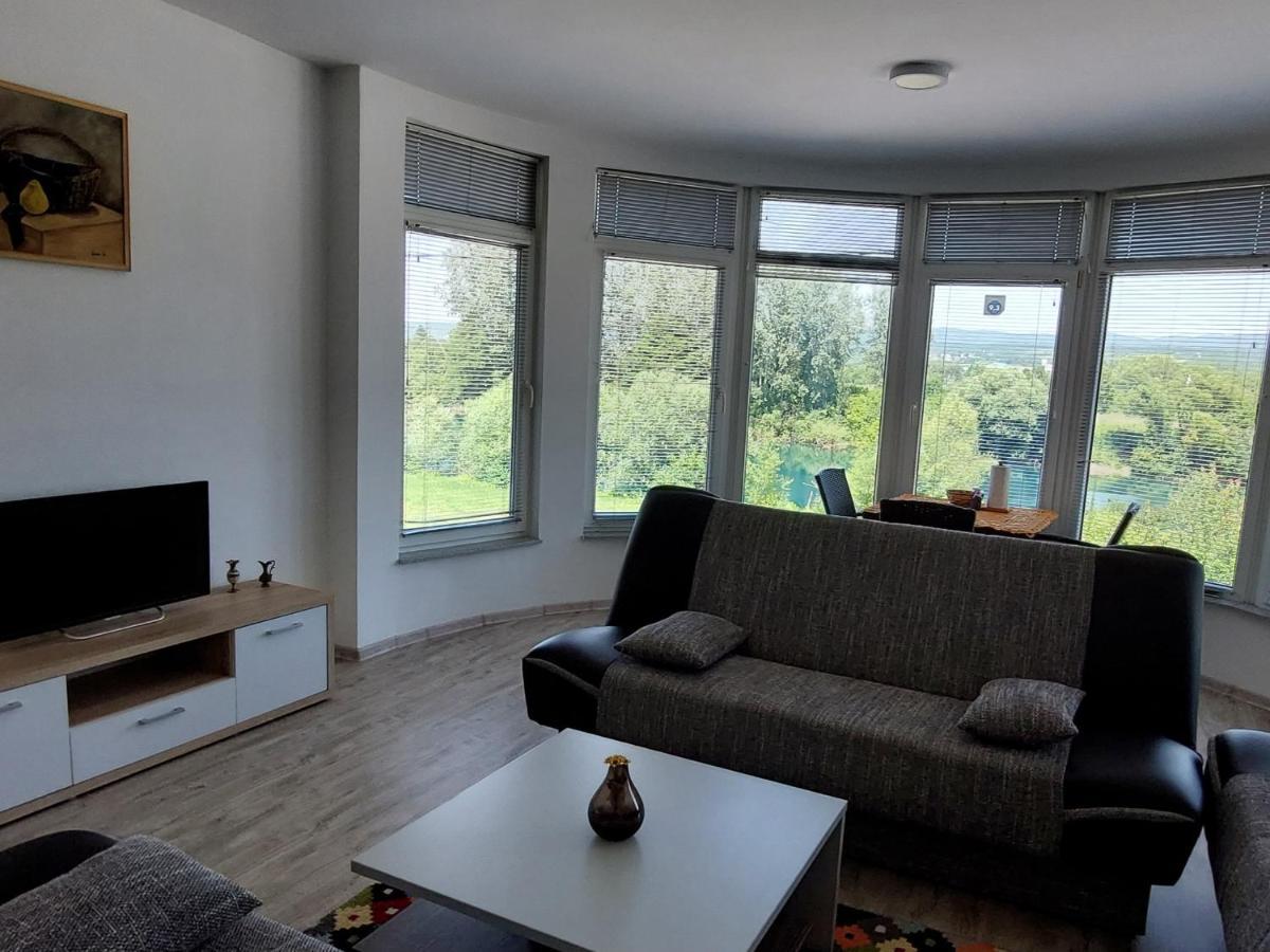 Apartments Window บีฮัช ภายนอก รูปภาพ