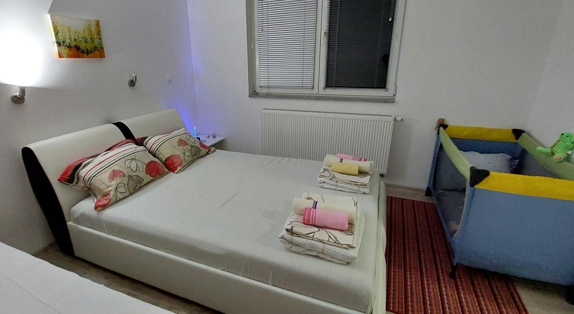 Apartments Window บีฮัช ภายนอก รูปภาพ